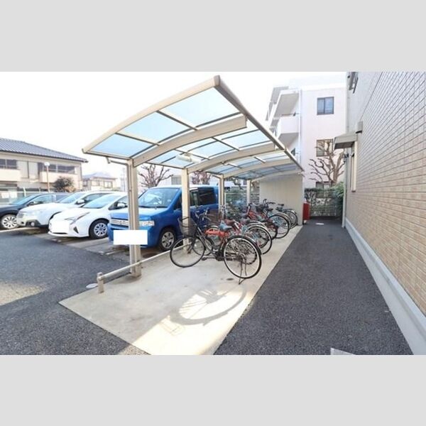 現地周辺 (駐輪場)