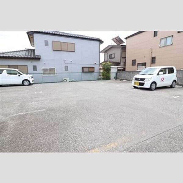 駐車場 (駐車場)