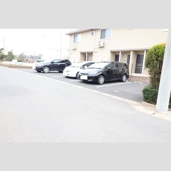 駐車場 (駐車場)