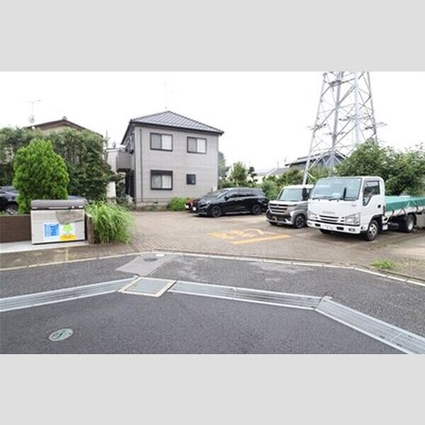 駐車場 (駐車場)