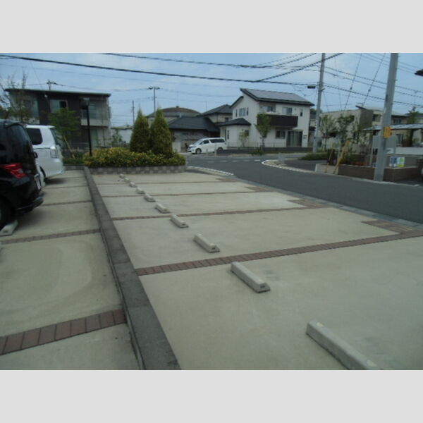 駐車場 (駐車場)