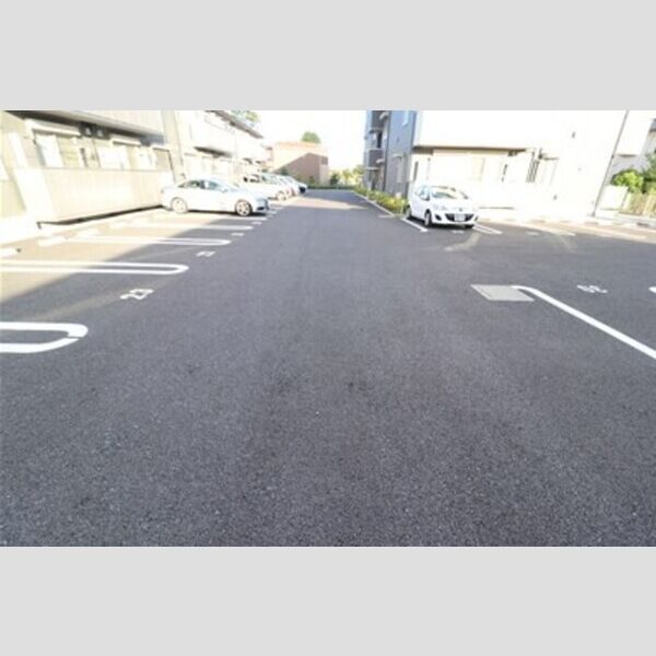 駐車場 (駐車場)