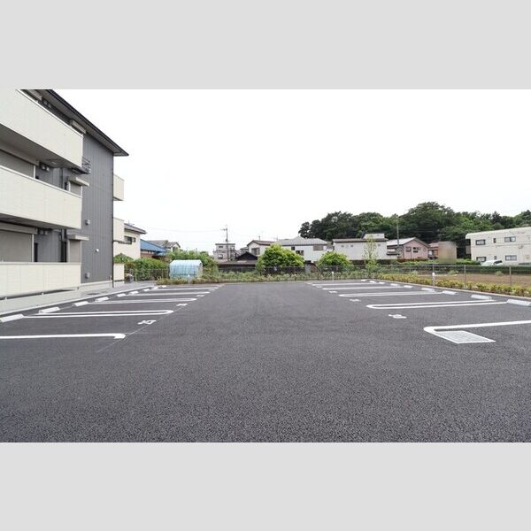 駐車場 (駐車場)