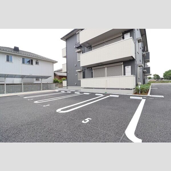 駐車場 (駐車場)