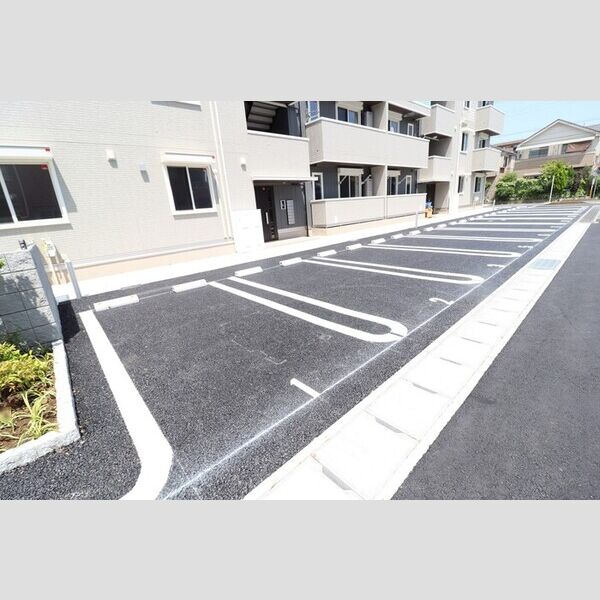 駐車場 (駐車場)