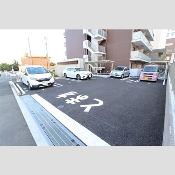 駐車場 (駐車場)