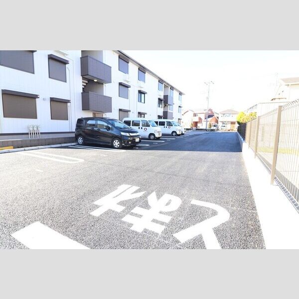 駐車場 (駐車場)