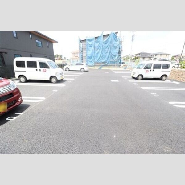 駐車場 (駐車場)