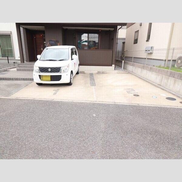 駐車場 (駐車場)