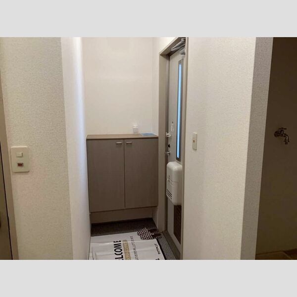 玄関 (玄関)