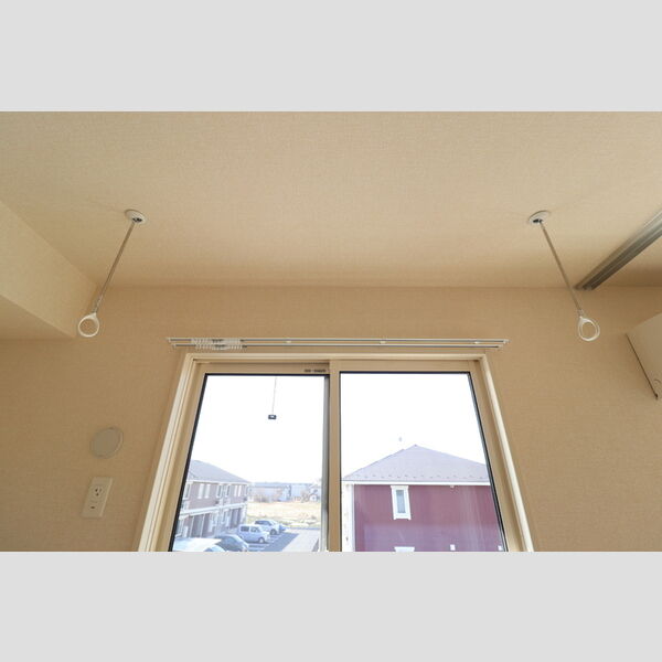 その他 (室内物干し)