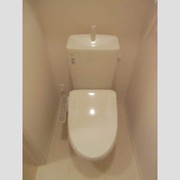 トイレ (温水洗浄暖房便座)