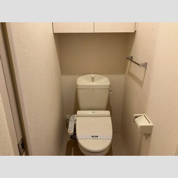 トイレ (温水洗浄暖房便座)