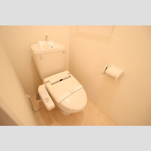 トイレ (温水洗浄暖房便座)