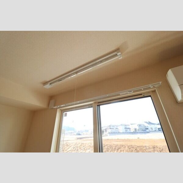 その他 (室内物干し)