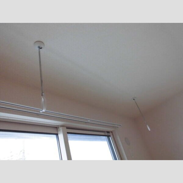 その他 (室内物干し)