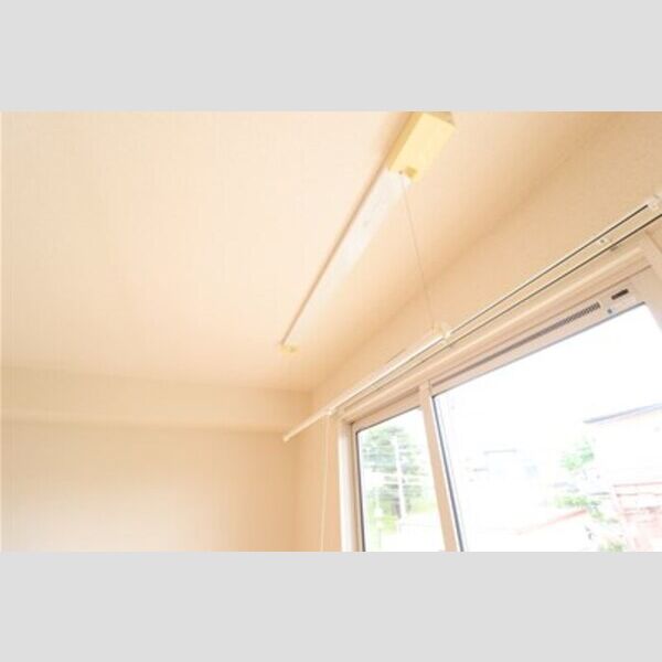 その他 (室内物干し)