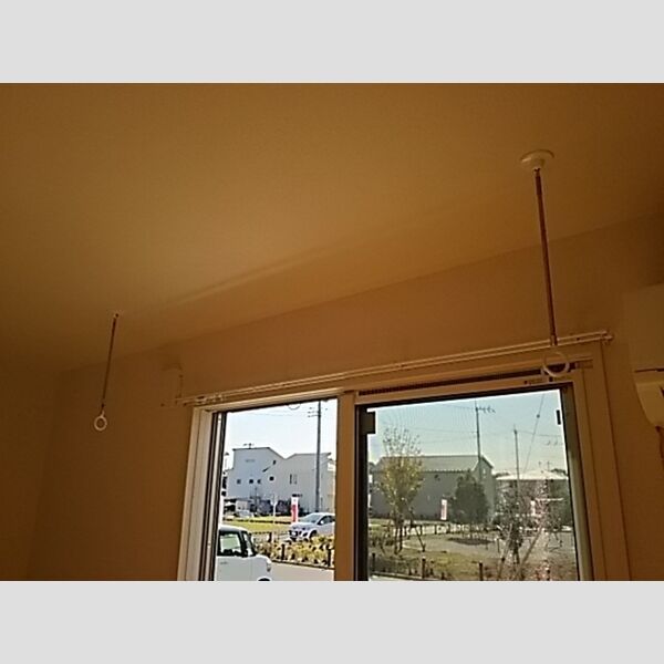 その他 (室内物干し)