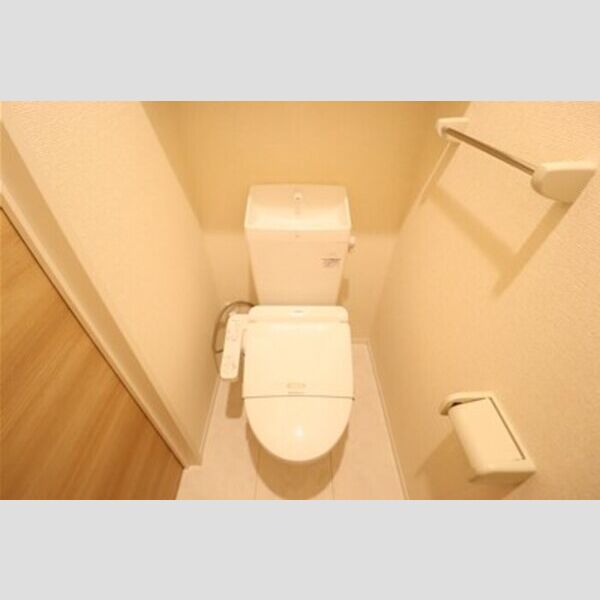 トイレ (温水洗浄暖房便座)