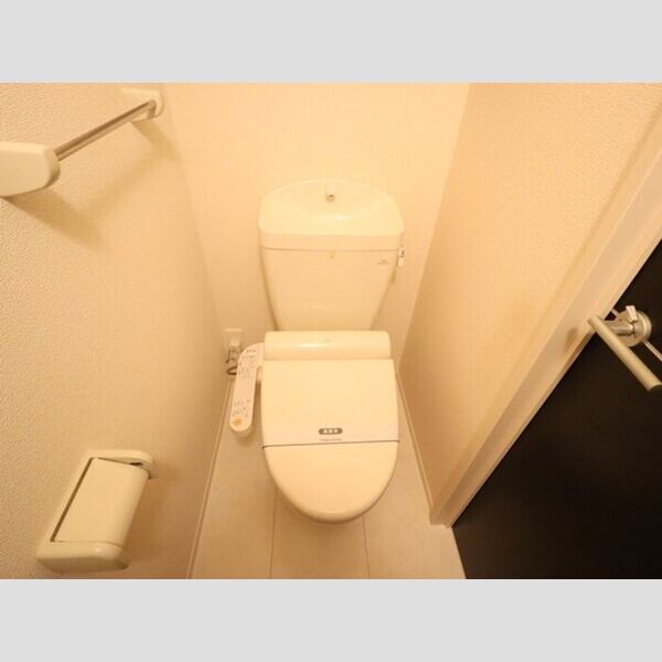 トイレ (温水洗浄暖房便座)
