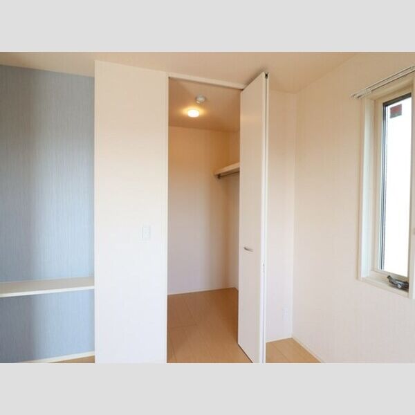 収納 (ウォークインクローゼット)