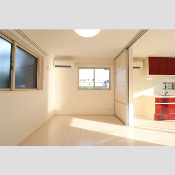 その他 (洋室6.4帖)