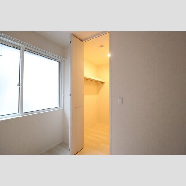 収納 (ウォークインクローゼット)