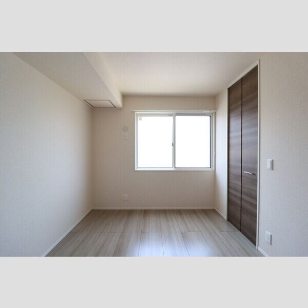 その他 (洋室6帖)