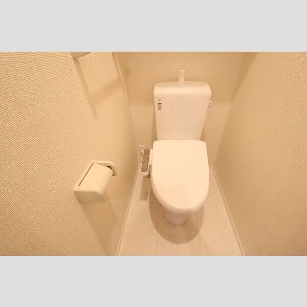 トイレ (温水洗浄暖房便座)