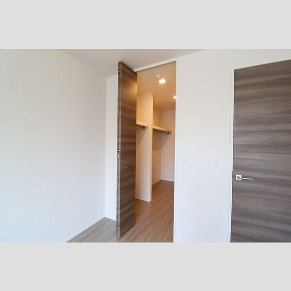 収納 (ウォークインクローゼット)