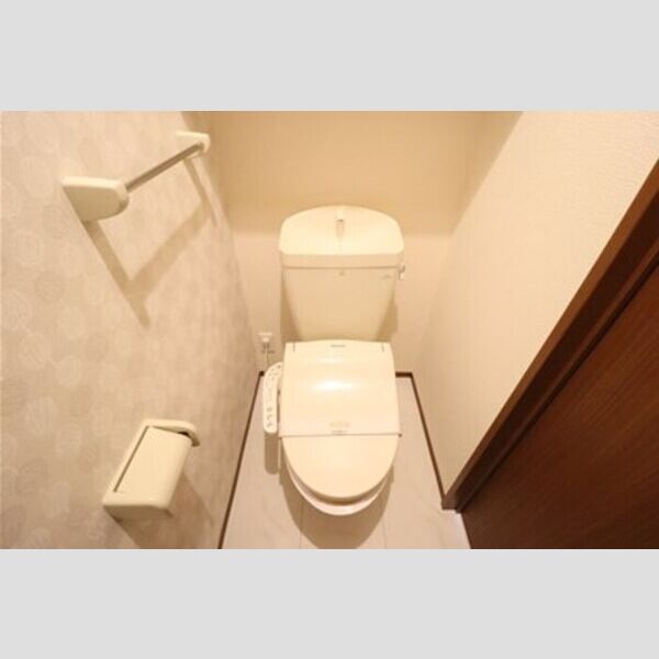 トイレ (温水洗浄暖房便座)