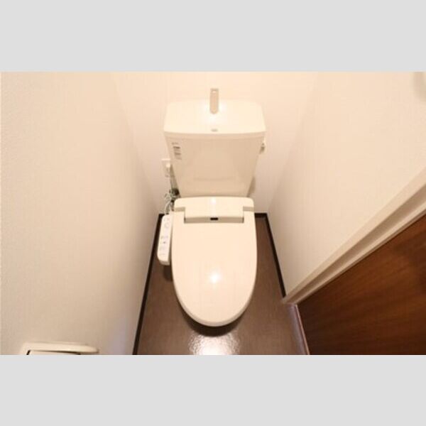 トイレ (温水洗浄暖房便座)