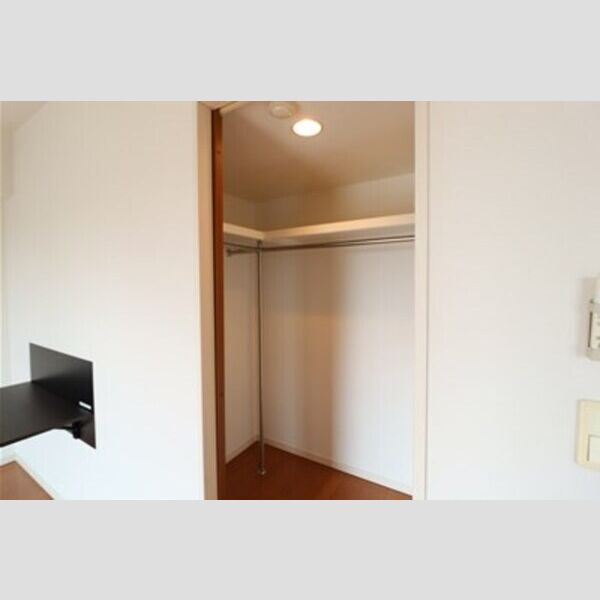 収納 (ウォークインクローゼット)