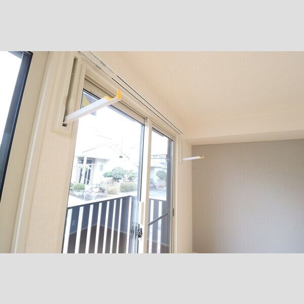 その他 (室内物干し)