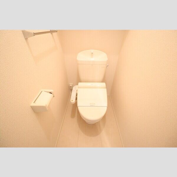 トイレ (温水洗浄暖房便座)