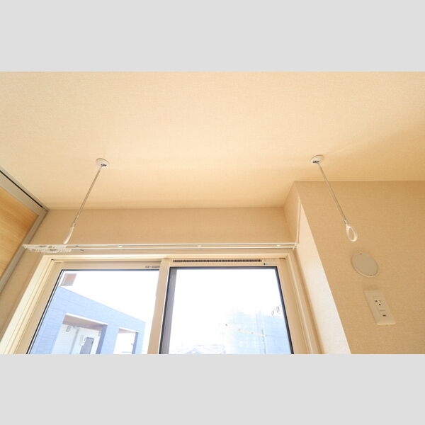 その他 (室内物干し)