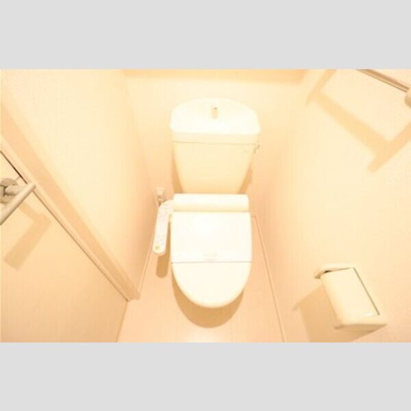 トイレ (温水洗浄暖房便座)