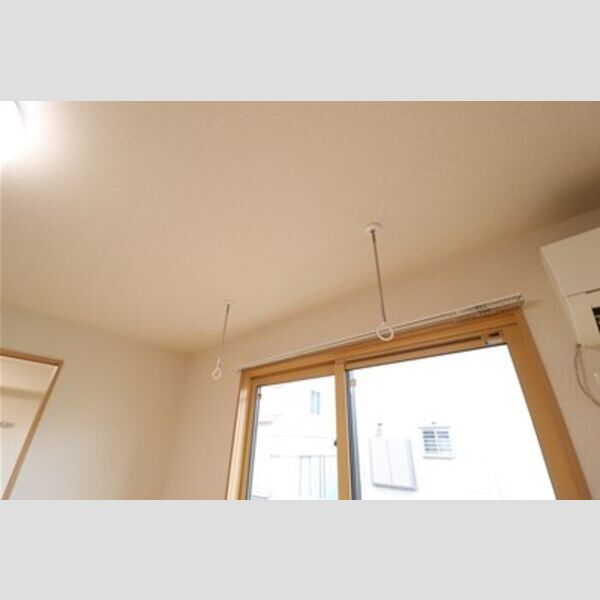 その他 (室内物干し)