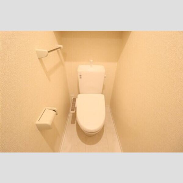 トイレ (温水洗浄暖房便座)