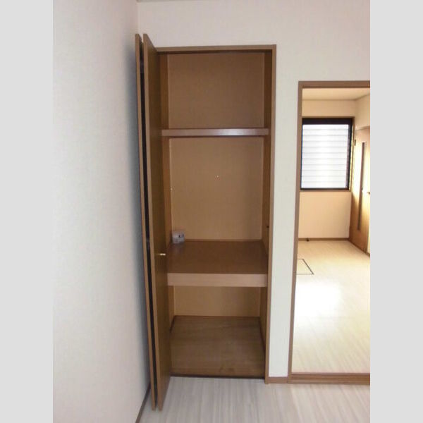 収納 (物入)