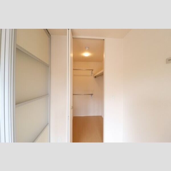 収納 (ウォークインクローゼット)