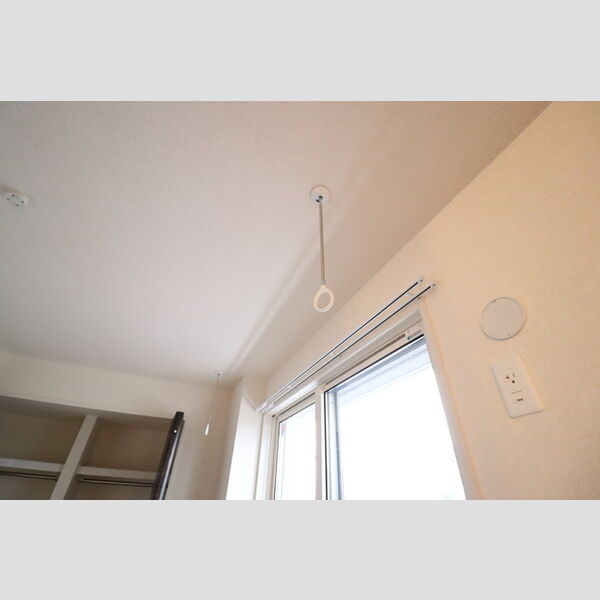 その他 (室内物干し)