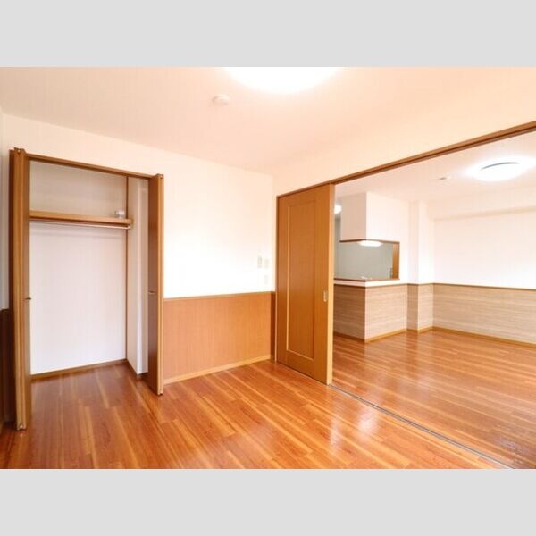 その他 (洋室6帖)