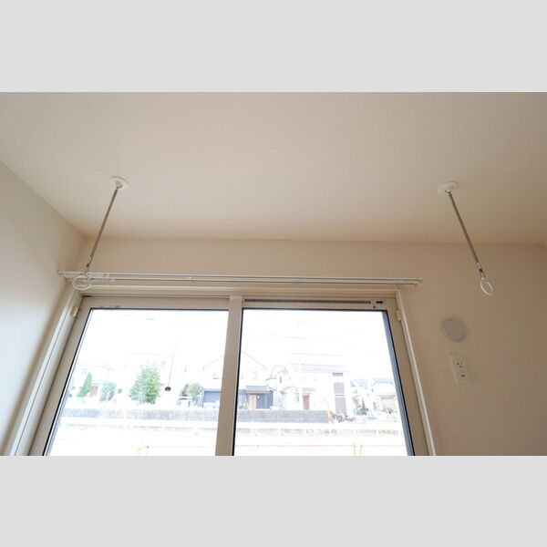 その他 (室内物干し)