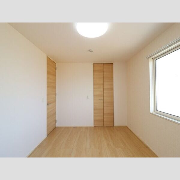 その他 (洋室6.8帖)