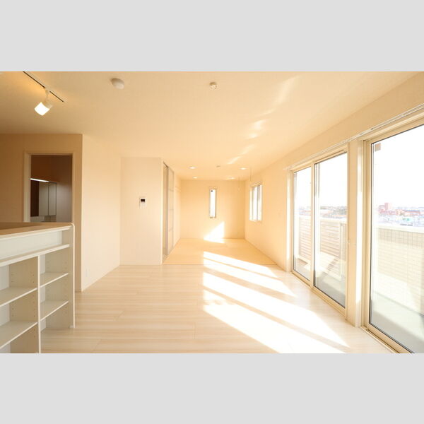 居室・リビング (LDK+畳コーナー)