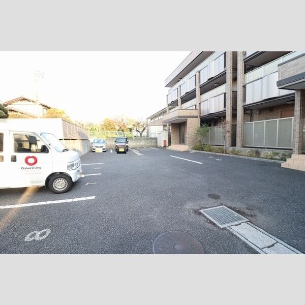 駐車場 (駐車場)