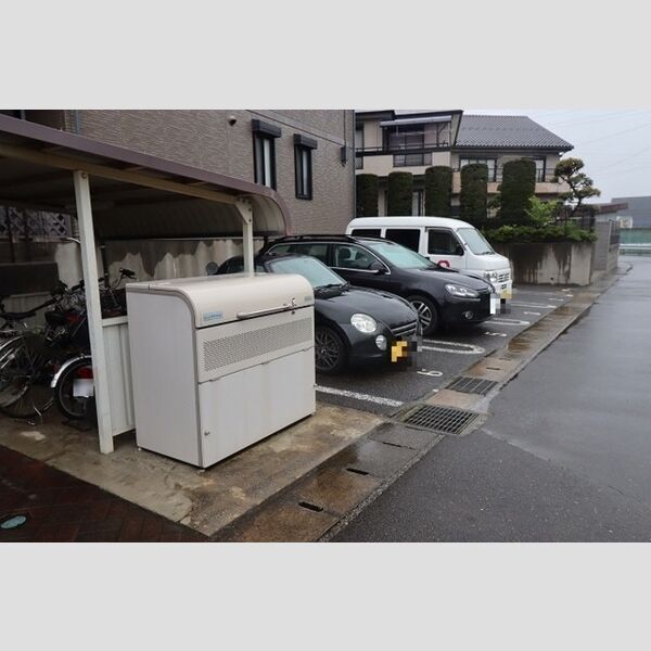 駐車場 (駐車場)