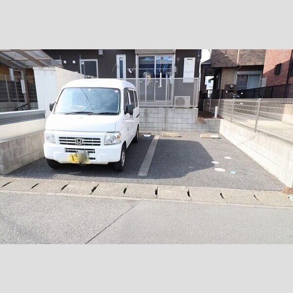 駐車場 (駐車場)