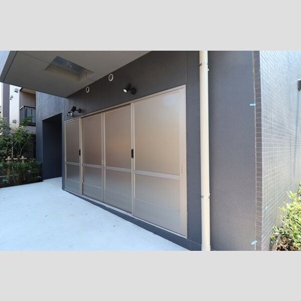 現地周辺 (ゴミ置き場)